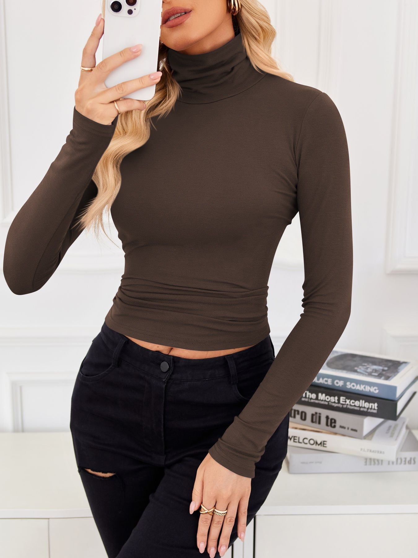 VRCÔMFY Turtleneck Top: Slim, Form-Fitting for Effortless Chic
