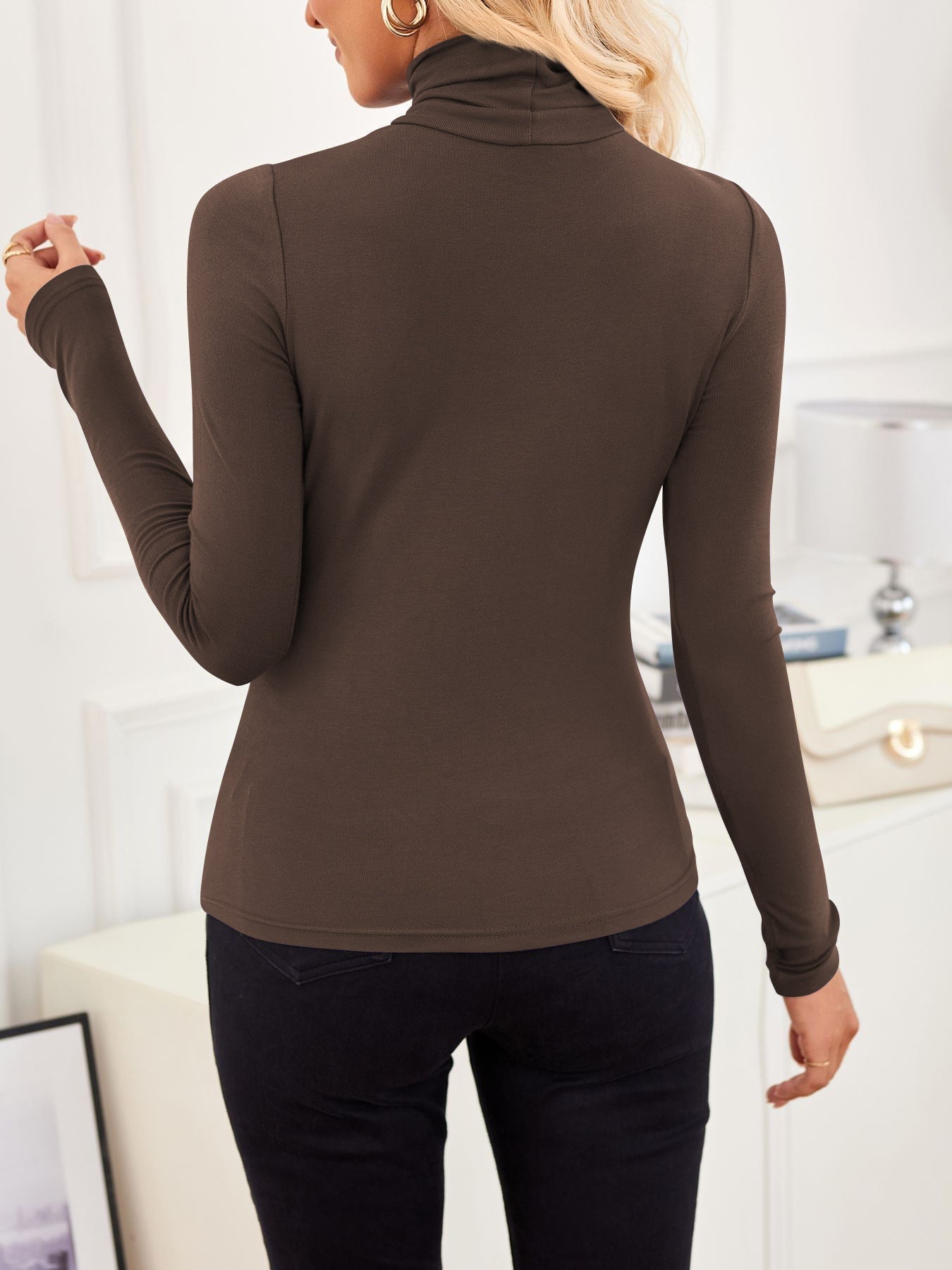 VRCÔMFY Turtleneck Top: Slim, Form-Fitting for Effortless Chic