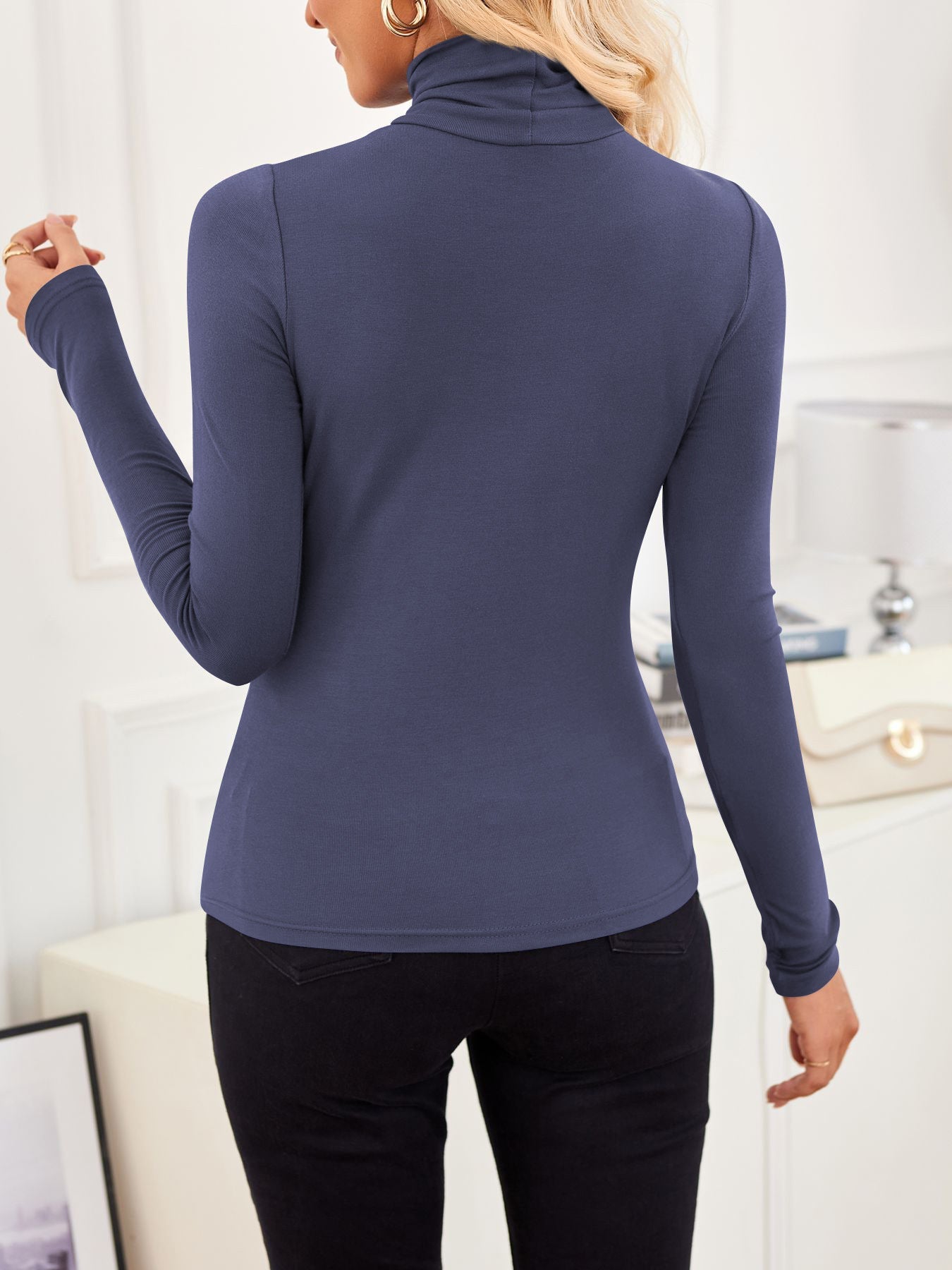 VRCÔMFY Turtleneck Top: Slim, Form-Fitting for Effortless Chic